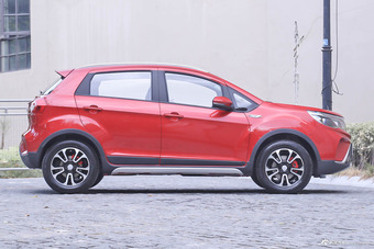 2017款吉利远景X3 1.5L 自动尊贵型