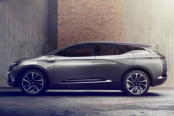 图集|刷脸开门配全球最大屏  拜腾首款车型发布