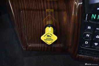 2014款福特F650 6.7L自动柴油