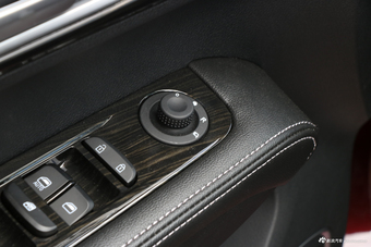 2018款斯威X7 1.5T手动豪华型7座