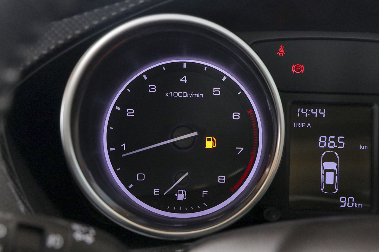 2017款众泰T300 1.5L手动尊享型