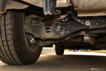 2015款楼兰 2.5L自动XV RES Plus两驱豪雅版