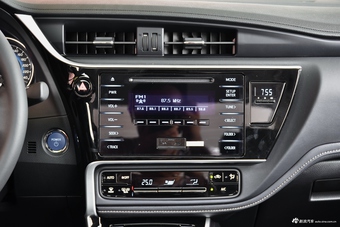 2017款卡罗拉改款双擎1.8L自动CVT精英版