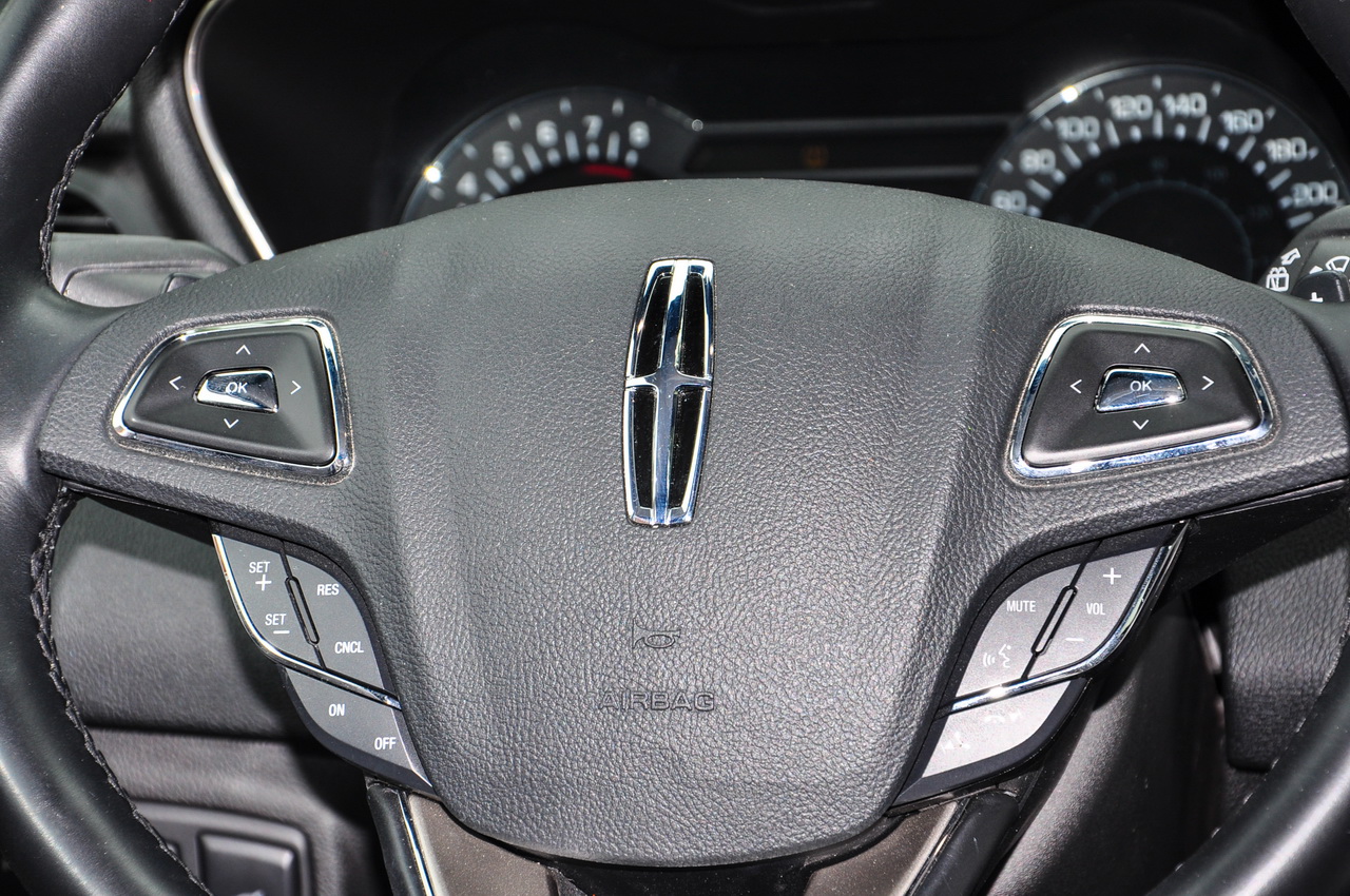 2017款林肯MKC 2.0T自动两驱尊雅版