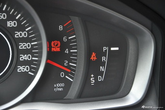 2017款沃尔沃S60L 1.5T自动T3智进版