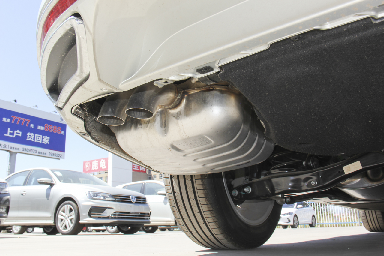 2018款迈腾改款1.8T自动330TSI DSG豪华型