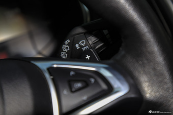 2015款锐界2.7T自动四驱运动型