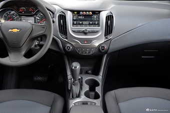 2017款科鲁兹两厢1.5L 自动先锋天窗版