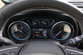 2017款昂科威2.0T自动四驱精英型28T