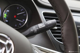 2016款君越1.8L自动30H豪华型