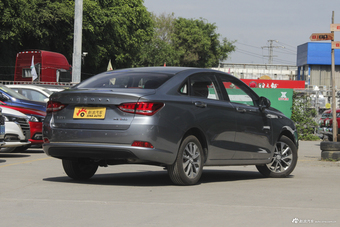 2018款北汽绅宝D50 1.5L手动尊贵智驾版