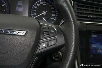 2018款启辰D60 1.6L自动智联豪华版