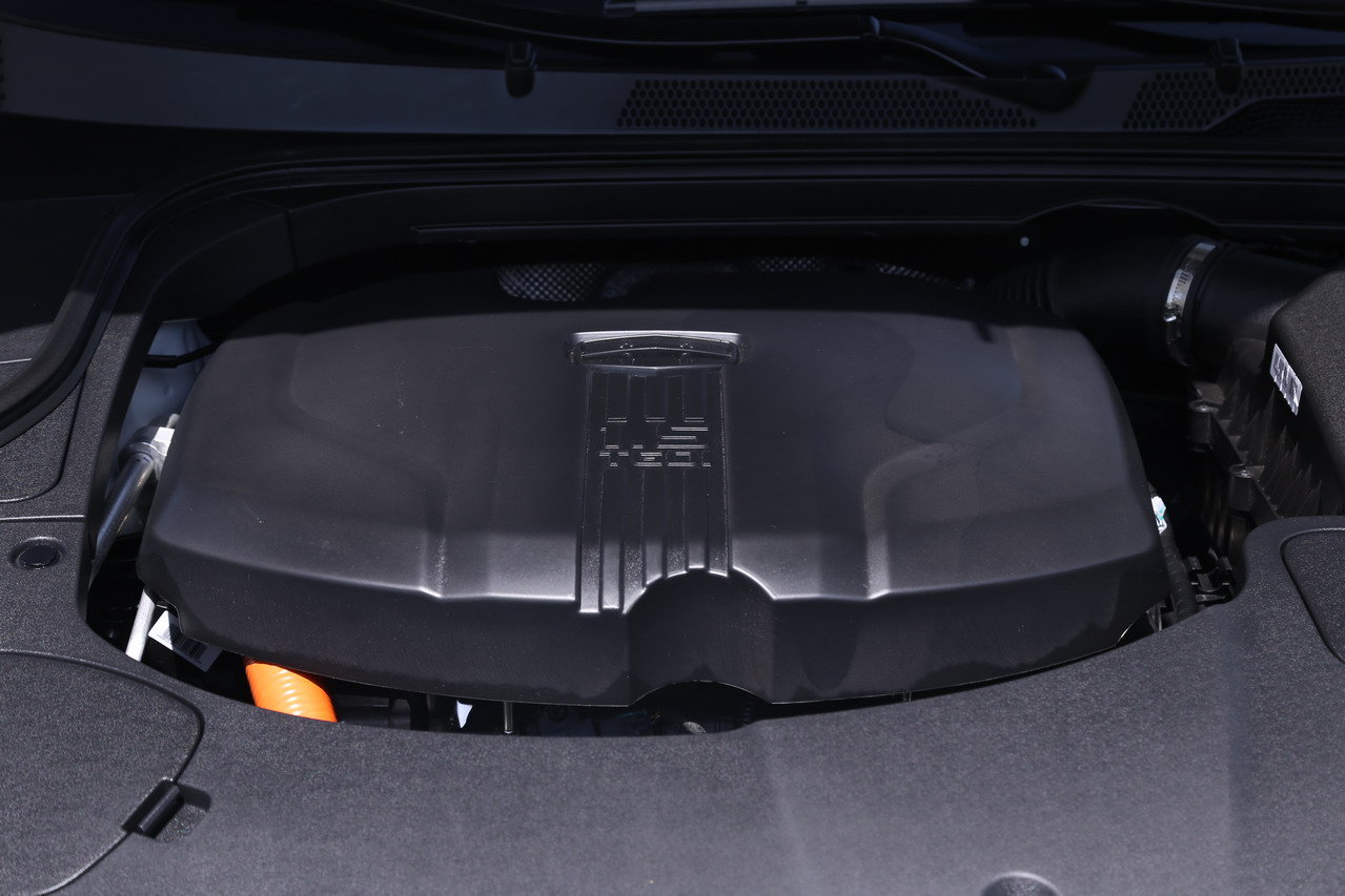 2018款博瑞GE MHEV顶配版