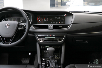 2016款宝沃BX7 2.0T自动两驱精英版28T