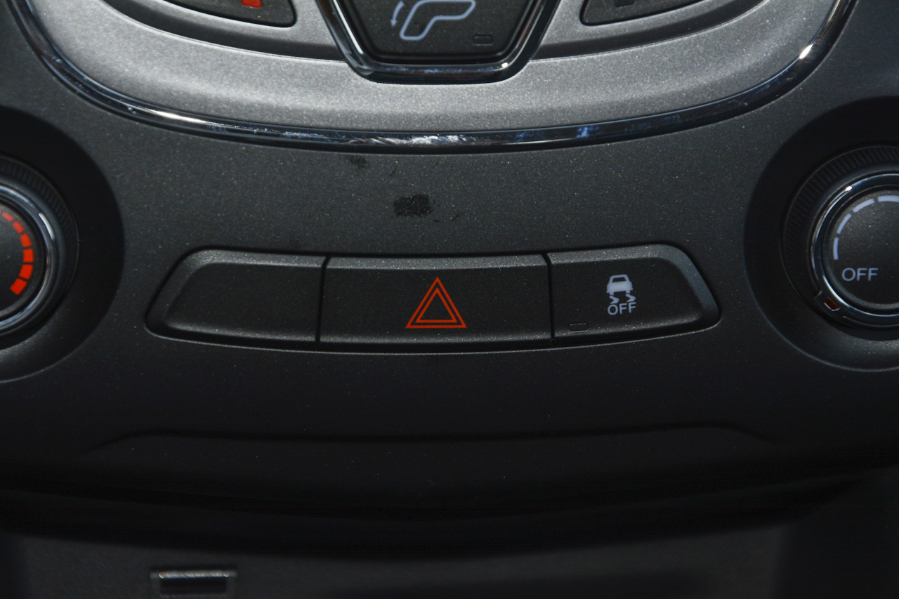 2018款艾瑞泽5 1.5L手动致敬青春版