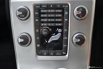 2018款沃尔沃S60L 2.0T自动T4智驭进取版