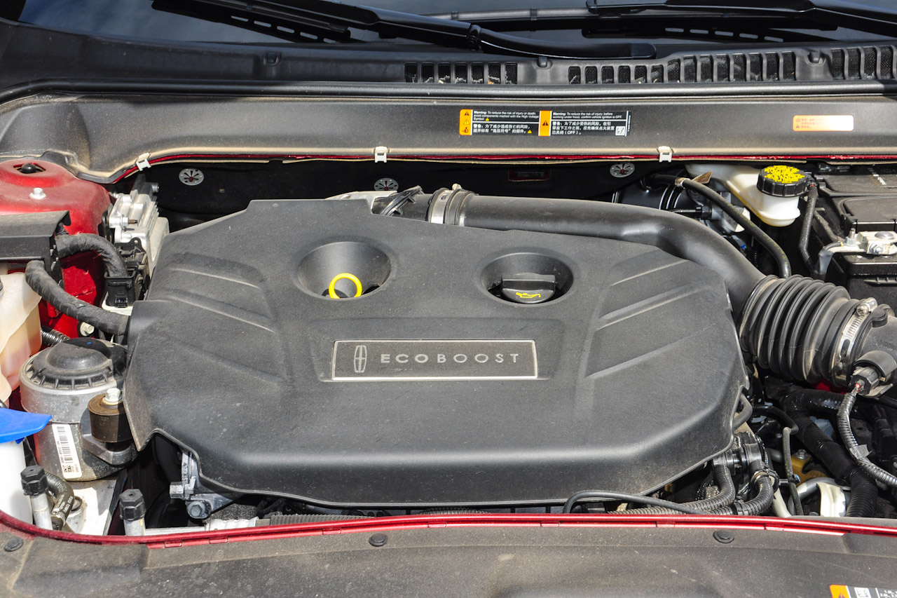 2016款林肯MKZ 2.0T自动尊耀版