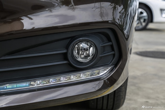 2016款海马V70 2.0L手动适·畅型 6座