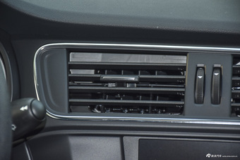 2017款雪铁龙C3-XR 1.6L自动时尚型