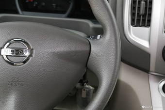 2016款NV200 1.6L自动豪华型