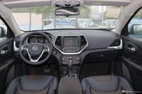 2016款自由光2.4L自动专业版+智能包