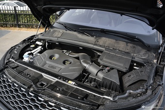 2017款揽胜极光2.0T自动绚黑限量版