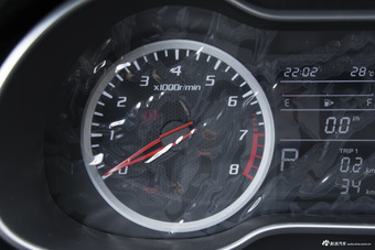 2018款奔腾X40网红版 1.6L自动豪华型