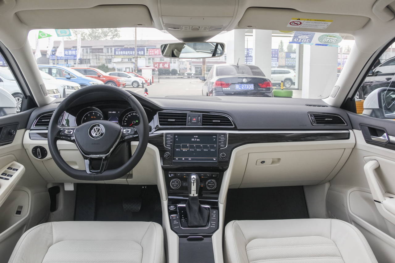 2018款凌渡1.4T自动豪华型280TSI