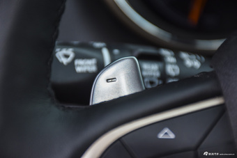 2016款大切诺基3.0TD自动柴油舒享导航版