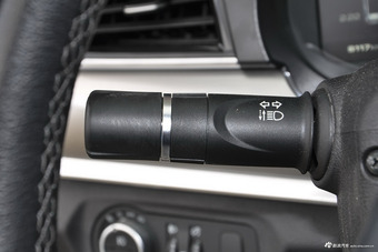 2017款哈弗H7 2.0T自动尊贵型红标