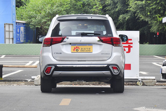 2016款欧蓝德2.4L自动四驱尊贵版7座