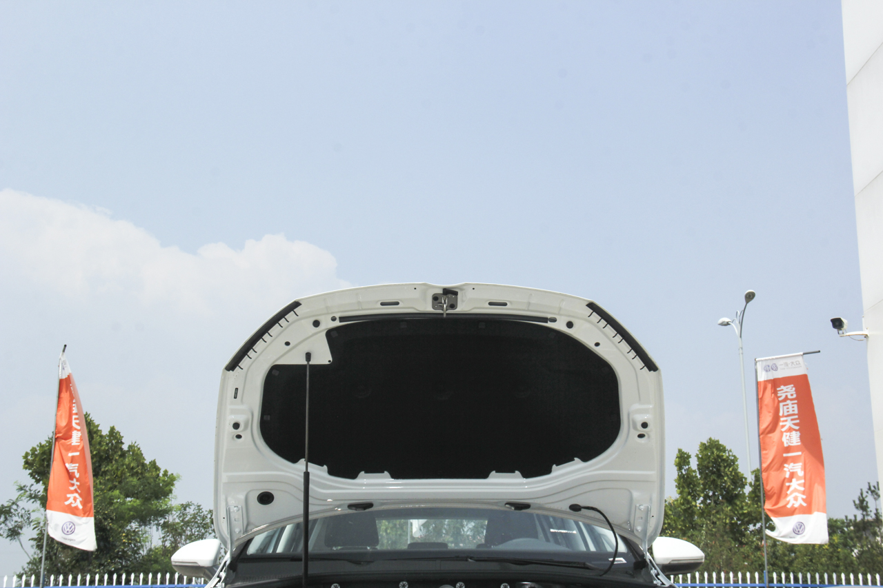 2018款高尔夫1.4T自动舒适型230TSI