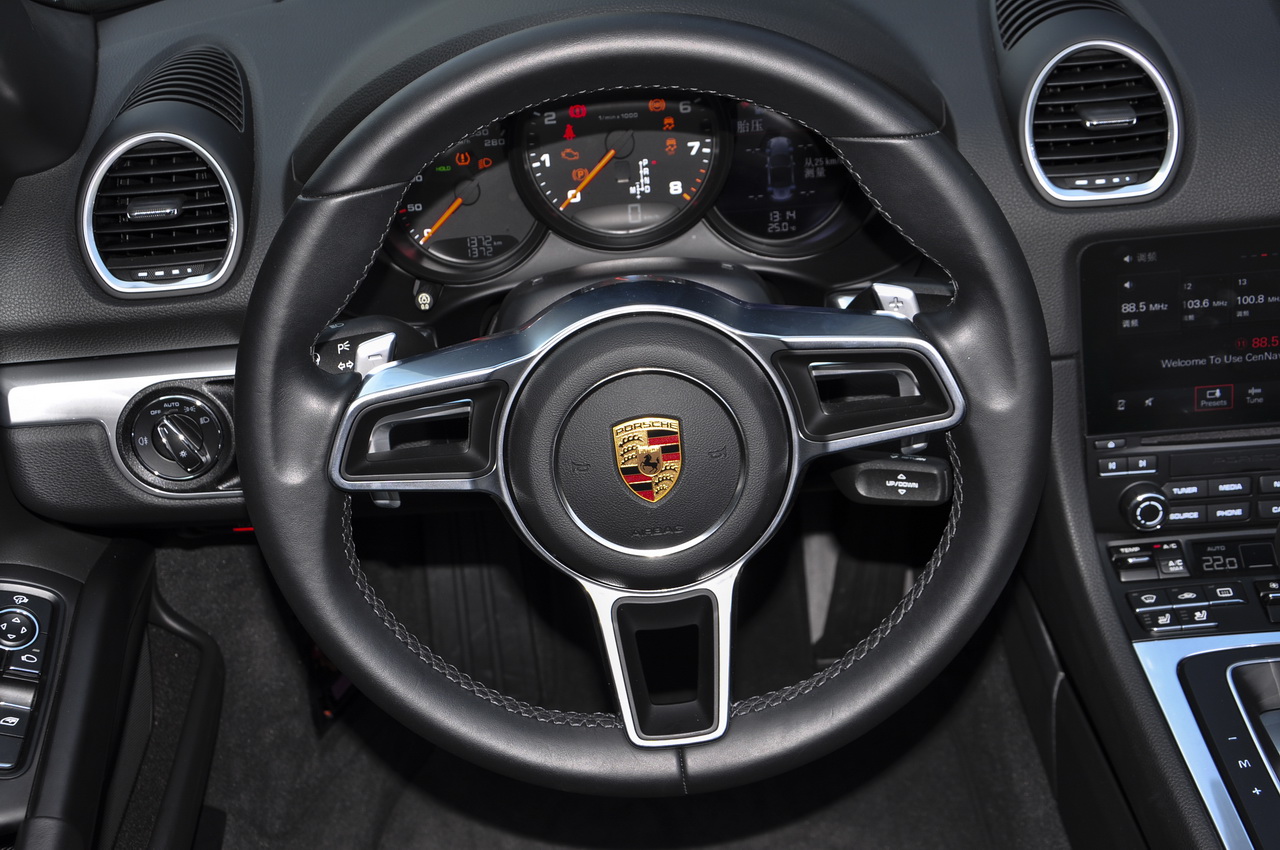 2016款保时捷718 Boxster 2.0T自动