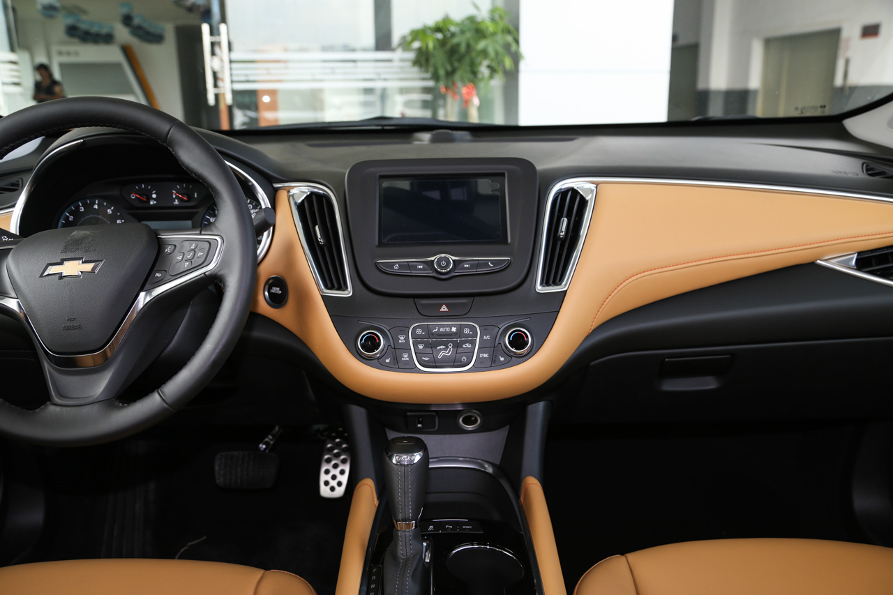 2016款迈锐宝XL 1.5T自动双离合锐耀版