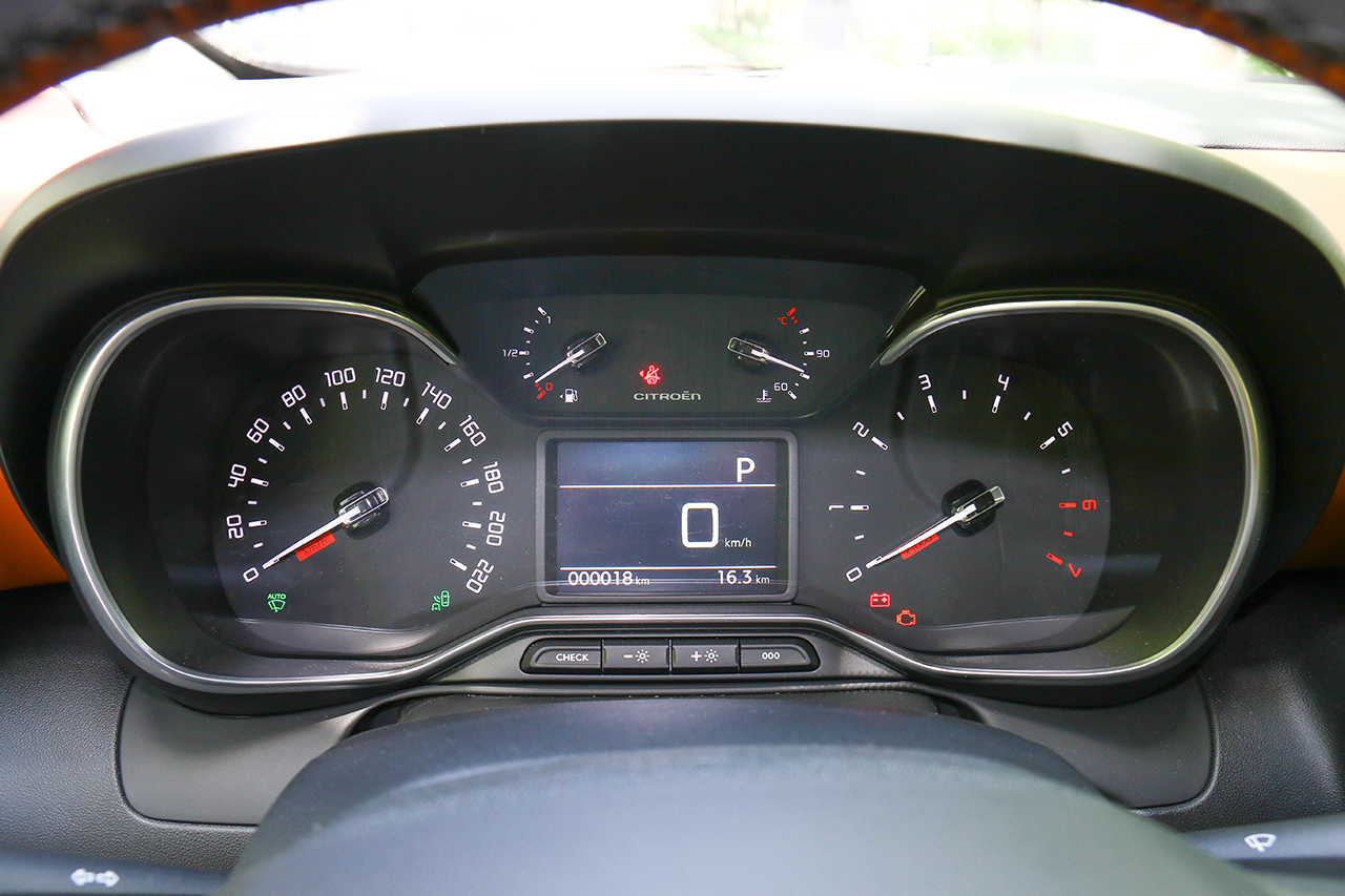 2018款云逸C4 AIRCROSS 1.6T自动互联网逸臻版350THP