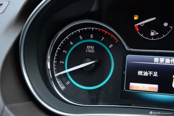 2015款君威 2.0L 精英时尚型 