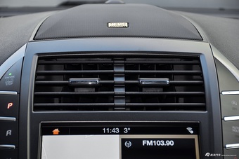 2017款林肯MKC 2.0T自动四驱尊雅版