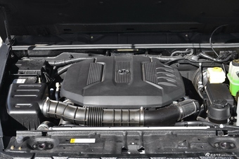 2017款北京BJ80 2.3T捍卫者