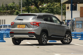 2017款宝骏510 1.5L自动豪华型