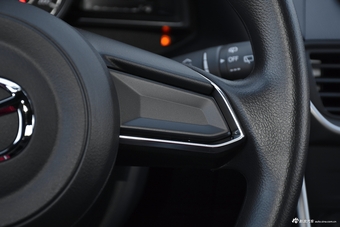 2018款马自达CX-4 2.0L手动两驱蓝天活力版