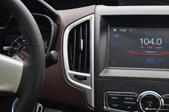 2017款幻速H3 1.5L手动舒适天窗版