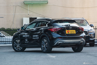 2017款英菲尼迪QX30 2.0T自动四驱极限版