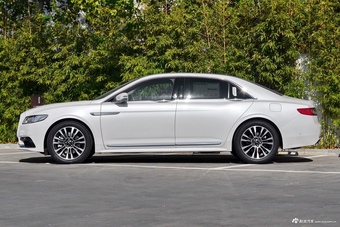 2017款林肯大陆3.0T自动四驱总统版