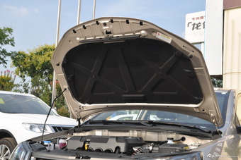 2017款吉利帝豪1.5L手动三厢百万款向上版