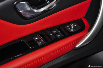 2016款哈弗H1 1.5L自动标准型蓝标改款 钛白