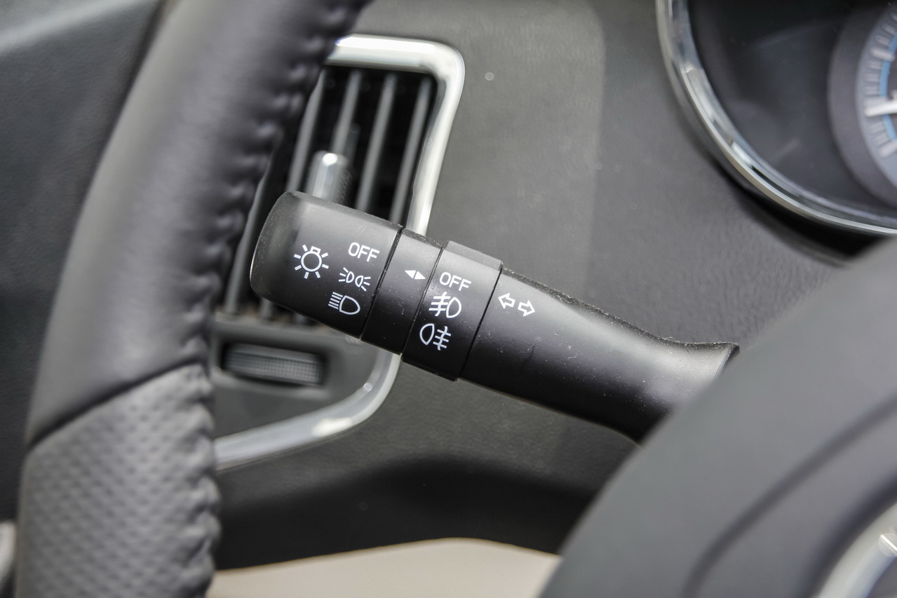 2016款英致G3 1.5L手动精英版