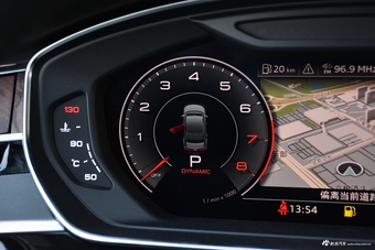 2018款奥迪A8L 3.0T自动55 TFSI quattro尊贵型