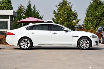 2018款捷豹XFL 2.0T自动250PS尊享版