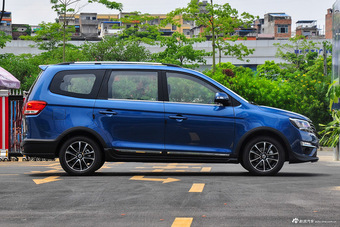 2016款风行S500 1.6L自动豪华型 爵士蓝