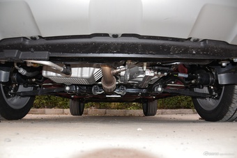 2017款瑞虎3X 1.5L手动版I 红色